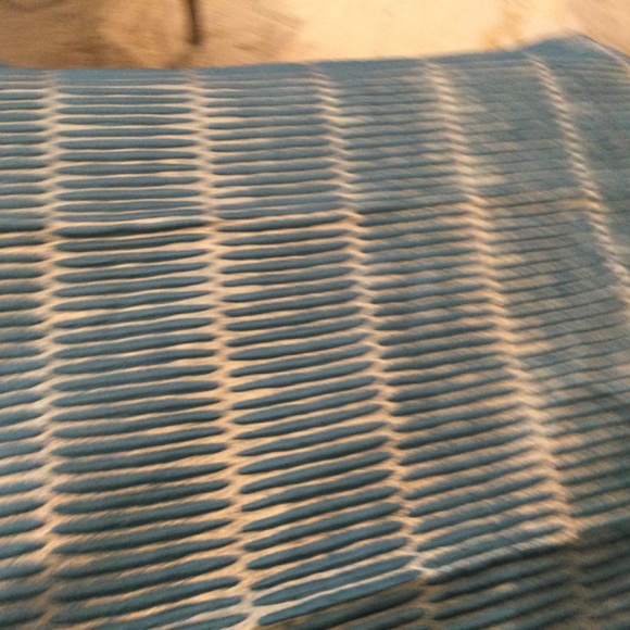 Beautiful Like New Curtains - Picture 4 of 8
